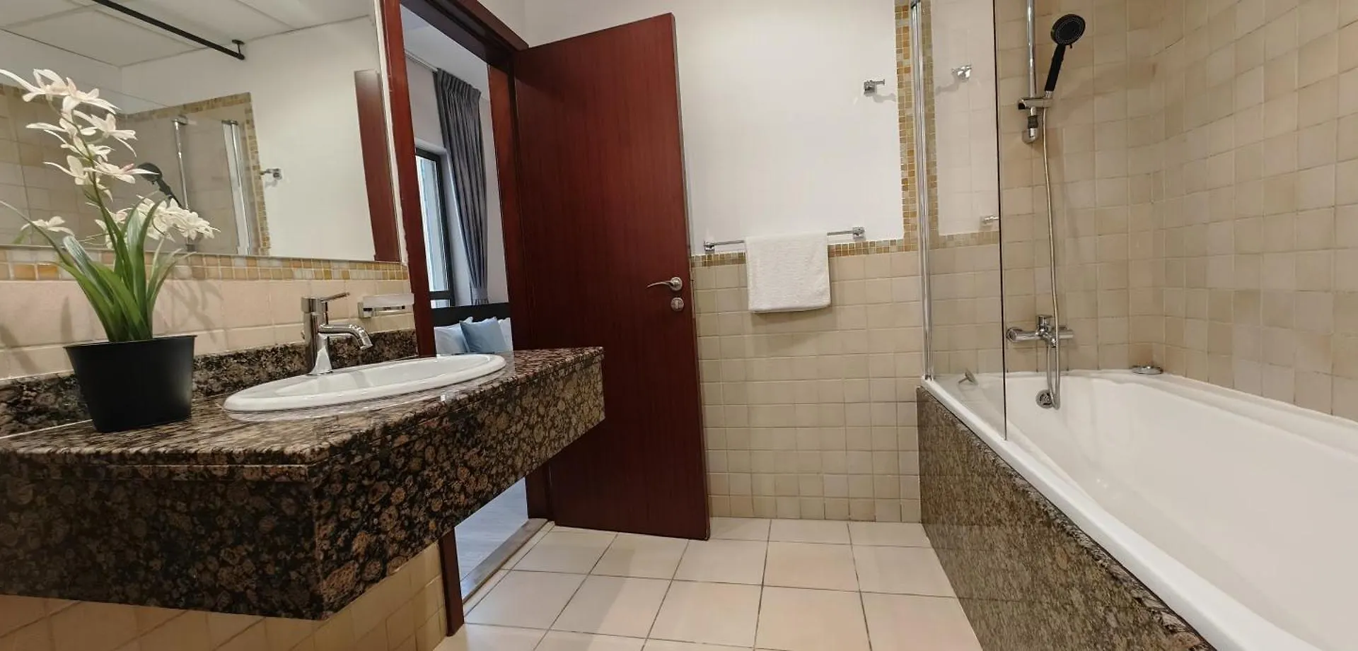 La Buena Vida Holiday Homes, Luxe, 3Br With, Full Kitchen, Marina View, By Jbr Beach, Tram & Marina Dubaj Apartmán